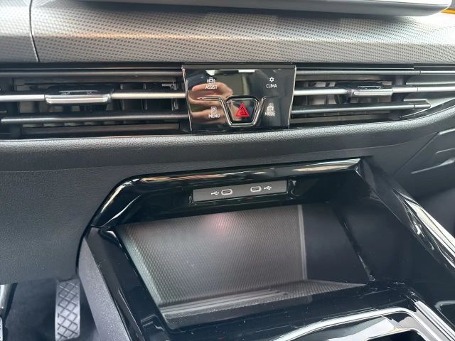 Volkswagen Golf Style eHybrid