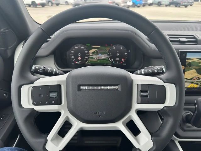 Land Rover Defender 110 AWD D250 Dynamic SE
