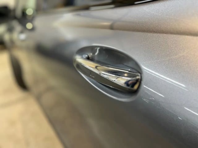 Mercedes-Benz EQB 300 4MATIC AMG Line