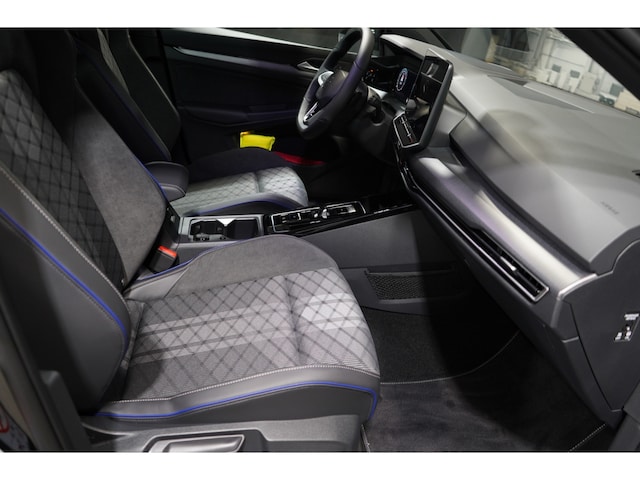 Volkswagen Golf 1.5 eTSI R-Line Variant