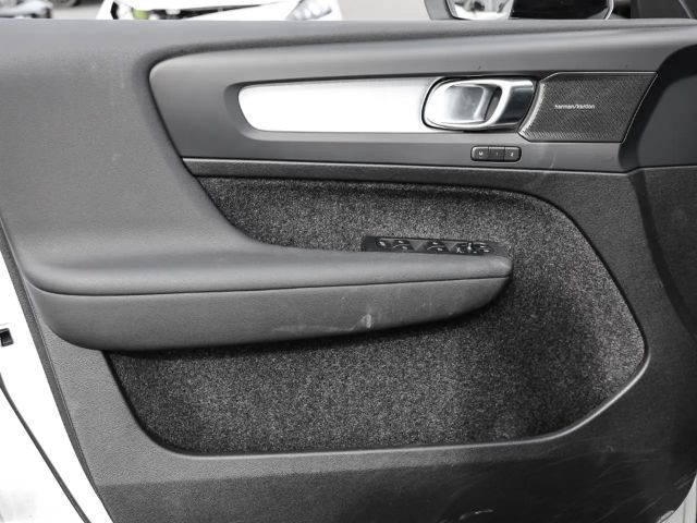 Volvo XC40 Dark Plus