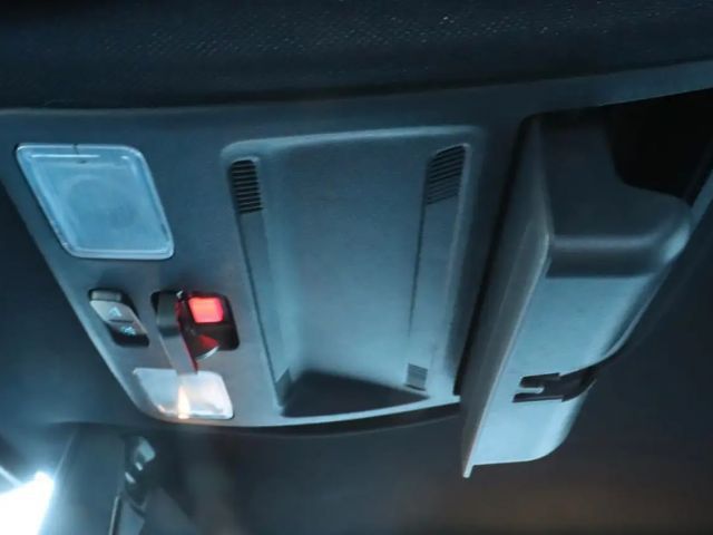 Ford Mustang Fastback GT 5.0 V8