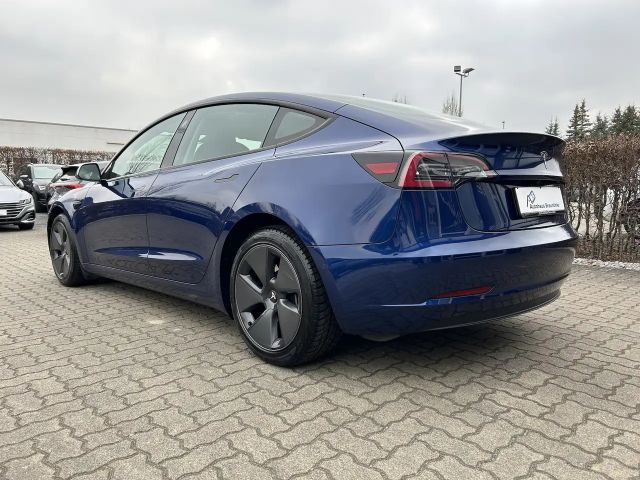 Tesla Model 3 RWD Standard Range