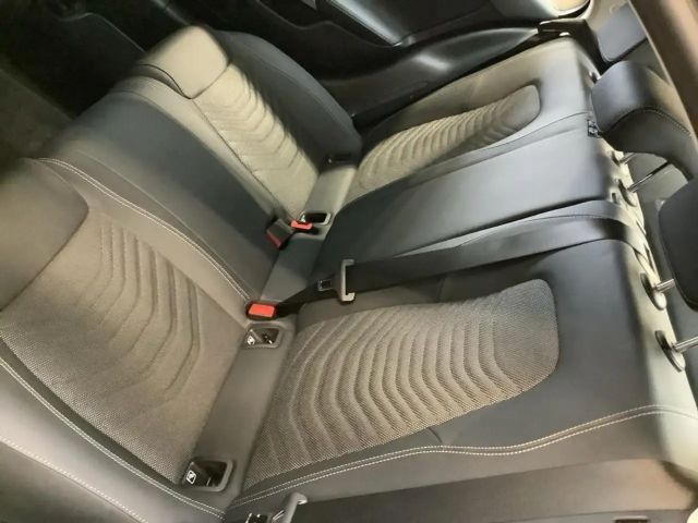 Mercedes-Benz A 200 A 200 d Progressive