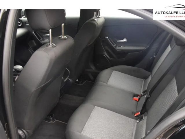 Mercedes-Benz A 250 A 250 e Business Line