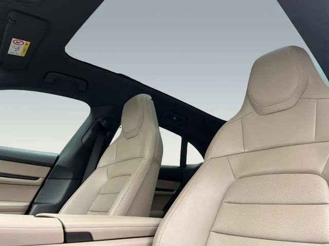 Porsche Taycan 4S Cross Turismo