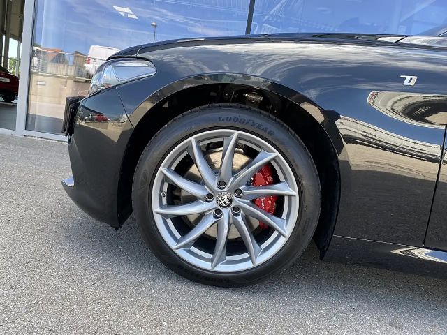 Alfa Romeo Giulia AT8 AWD Q4 TI