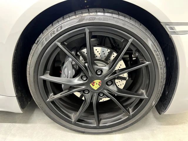 Porsche Cayman Coupé