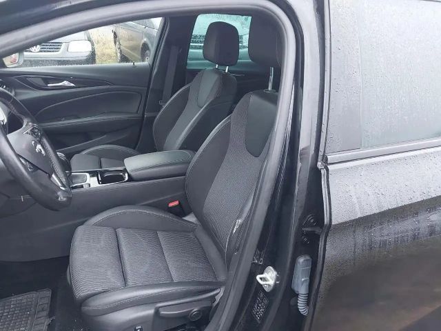 Opel Insignia 2.0 CDTI Elegance