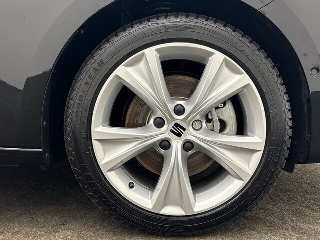 Seat Leon 2.0 TDI DSG FR-lijn Sportstourer