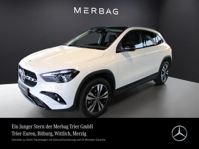 Mercedes-Benz GLA 200 Progressive