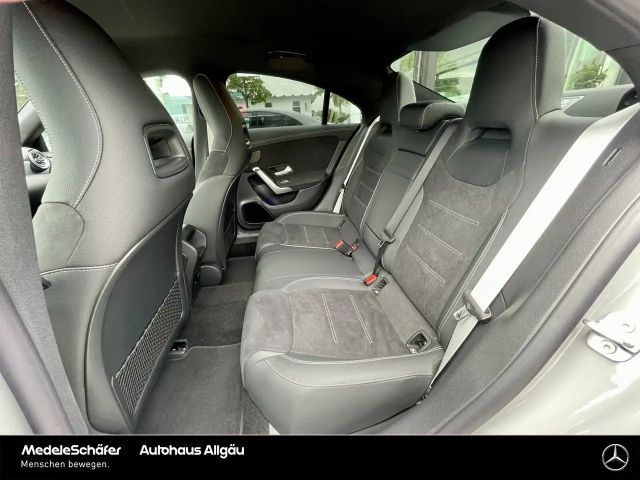 Mercedes-Benz CLA 200 Coupé