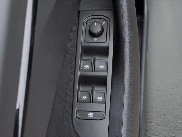 Skoda Scala Essence TSI*DSG LED SHZ Tempo digCockp PDC