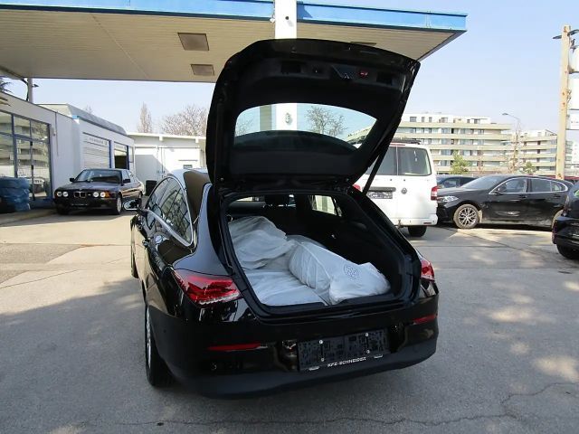 Mercedes-Benz CLA 200 CLA 200 d Shooting Brake