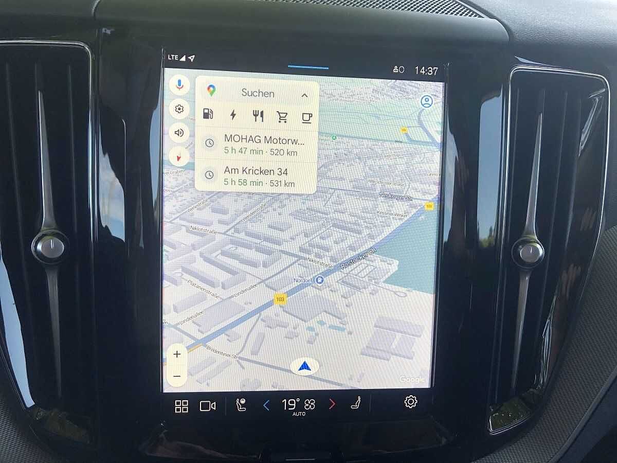 Volvo XC60 AWD Dark Plus T8