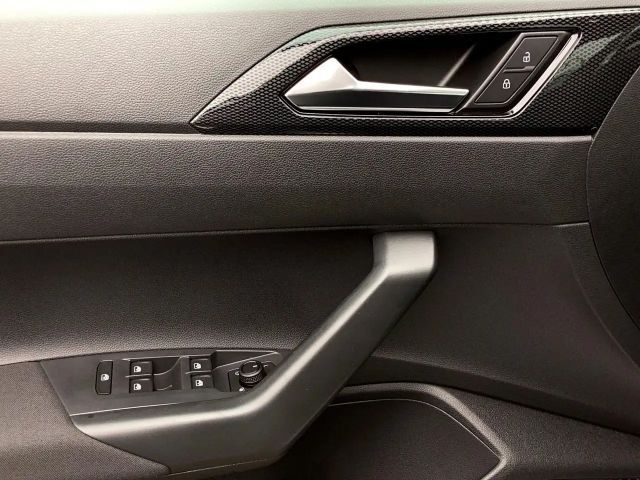 Volkswagen Taigo 1.0 TSI DSG Life