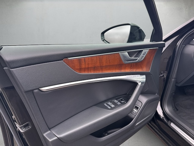 Audi A6 55 TFSI Avant Quattro S-Tronic