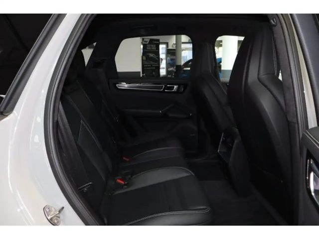 Porsche Cayenne GTS
