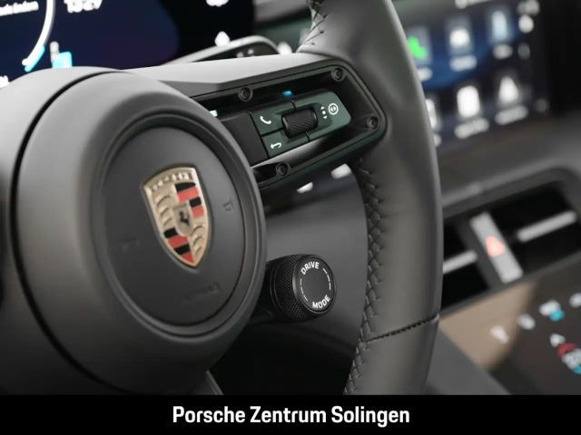 Porsche Taycan 4 Black Edition
