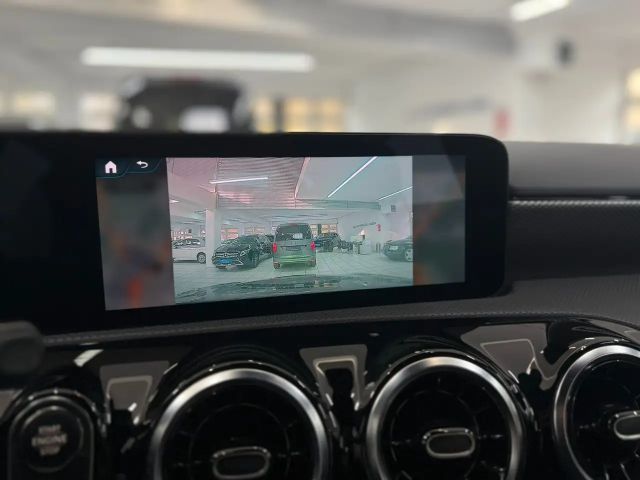 Mercedes-Benz A 180 Progressive