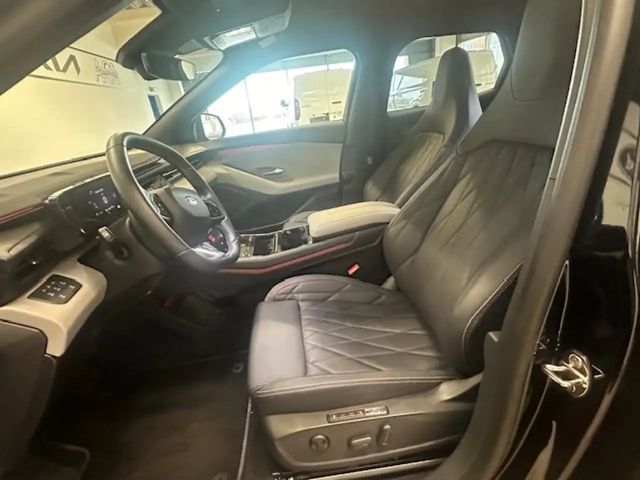 Ford Capri Premium RWD