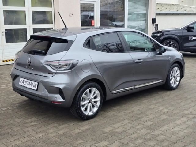 Renault Clio E-Tech Evolution Hybrid