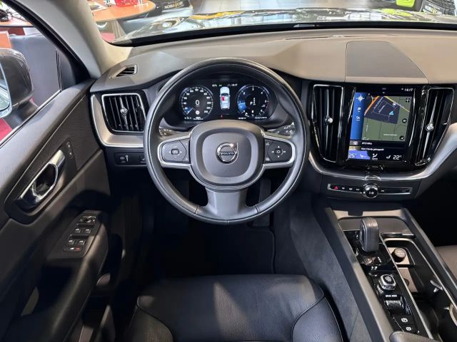 Volvo XC60 Momentum