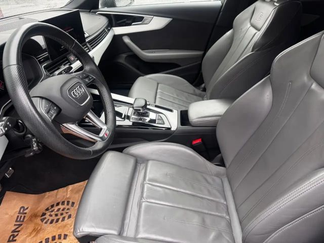 Audi A4 35 TFSI S-Line S-Tronic Sedan