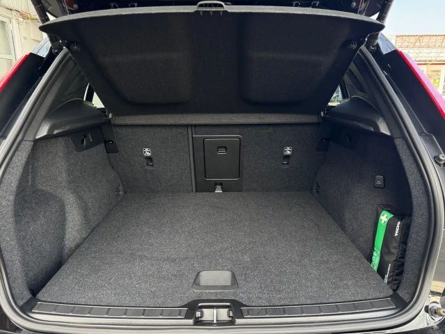 Volvo XC40 R-Design Recharge