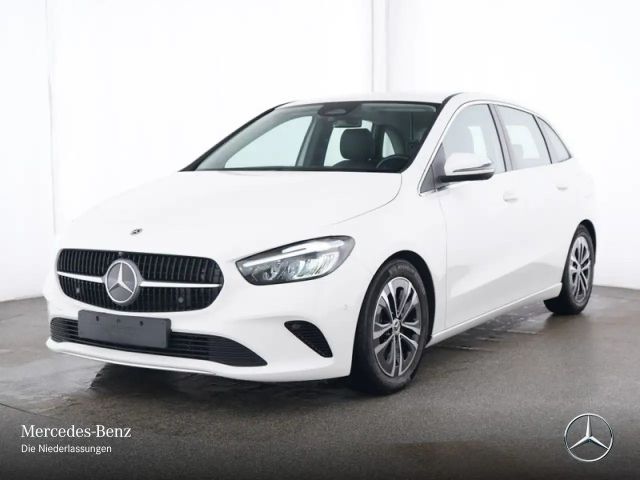 Mercedes-Benz B 200 Progressive Sedan
