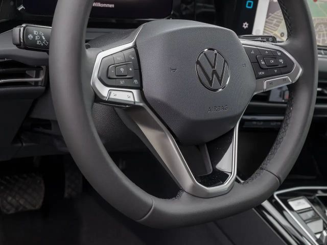 Volkswagen Golf 2.0 TDI DSG Style Variant