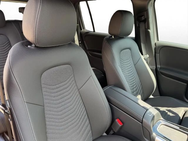 Mercedes-Benz GLB 200 Night*SHZ*AHK*Carplay*GUARD360°*Keyless*