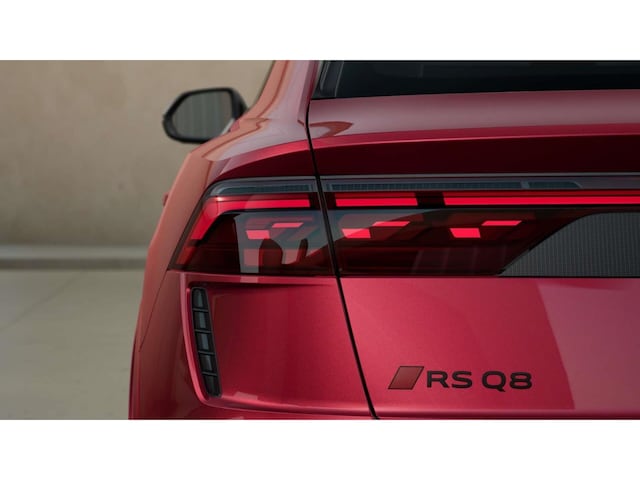Audi RS Q8 Performance Quattro