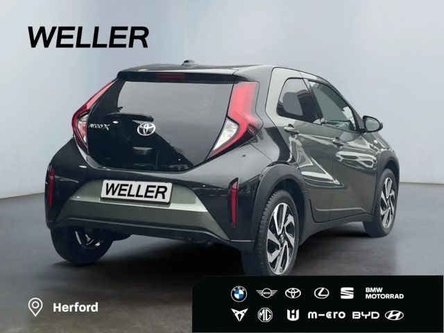 Toyota Aygo X Bi-Tone Hatchback Pulse