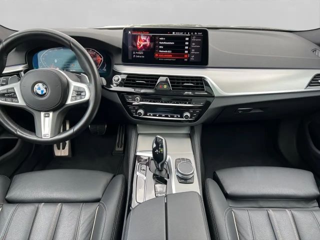 BMW 540 540d M-Sport Touring xDrive