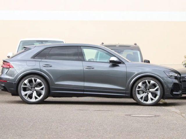 Audi RS Q8 Quattro