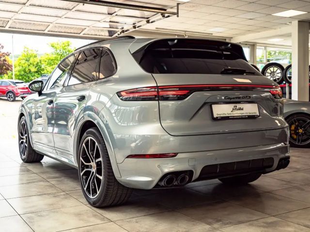 Porsche Cayenne GTS