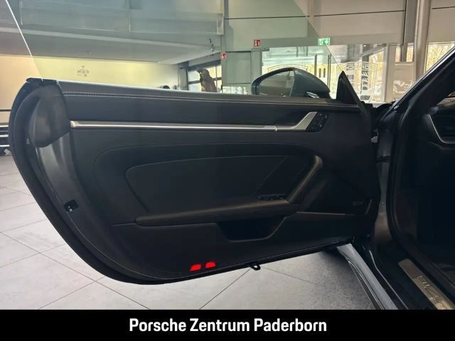 Porsche 992 Carrera Coupé