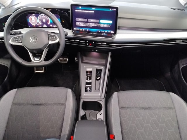 Volkswagen Golf 1.5 eTSI DSG Variant