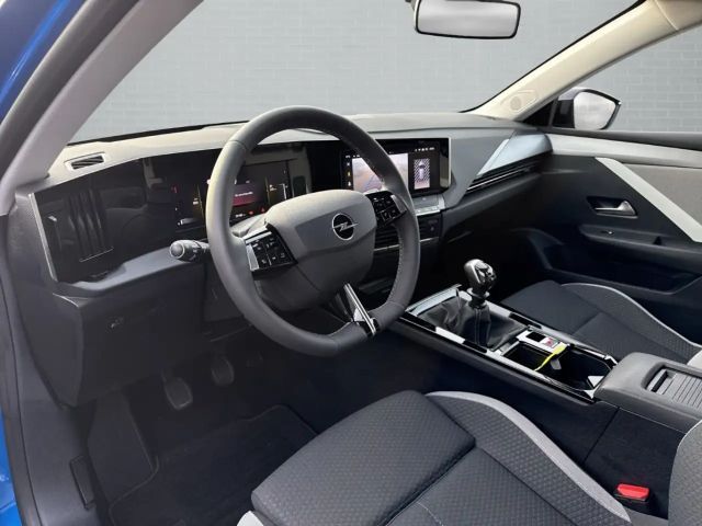 Opel Astra 1.2 Turbo Sports Tourer business+