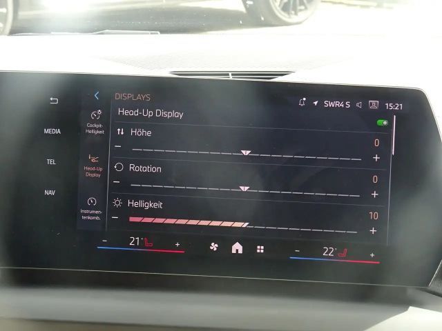 BMW 120 120i M-Sport Sedan