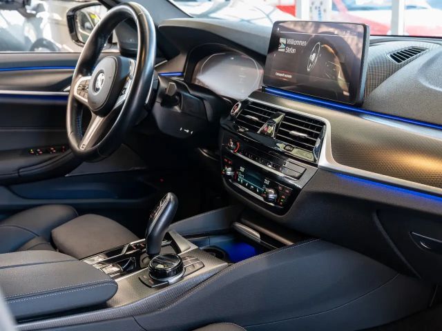 BMW 540 540d M-Sport Touring xDrive