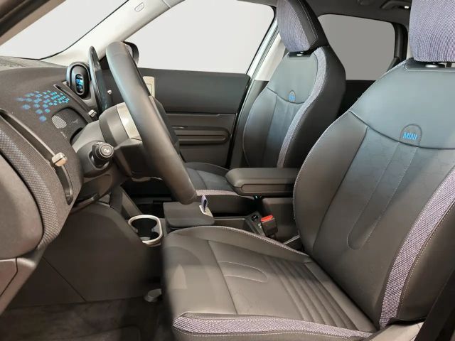 MINI Cooper Countryman Countryman C Essential Trim