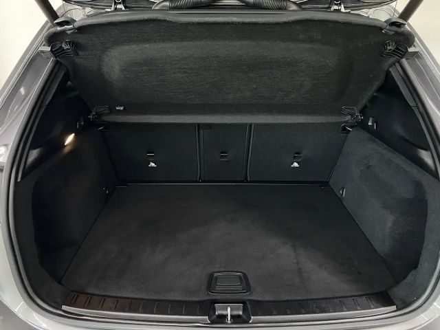 Mercedes-Benz GLA 250 4MATIC Style