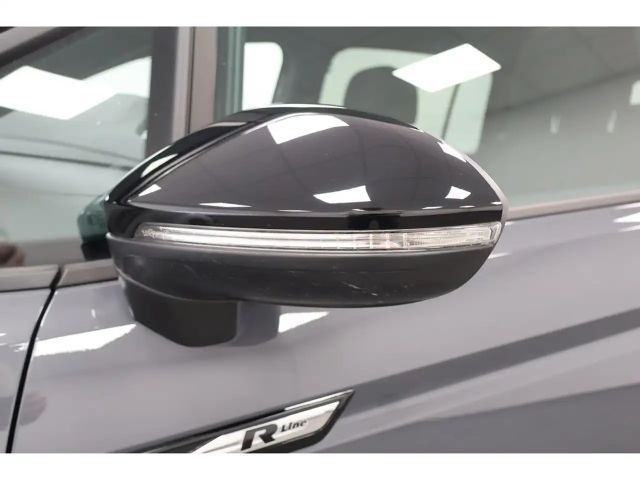 Volkswagen Touran 1.5 TSI DSG R-Line