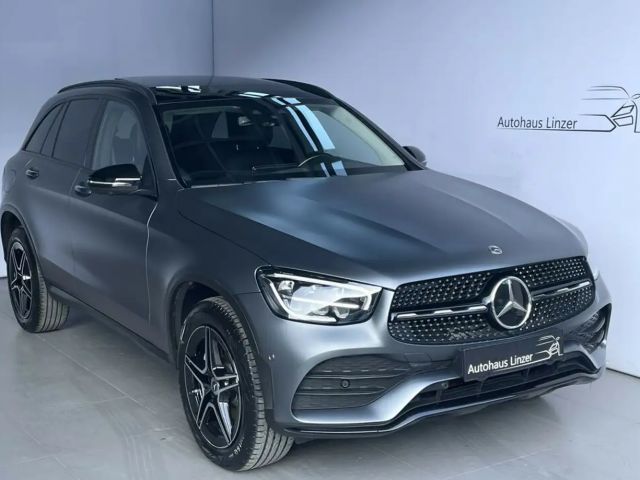 Mercedes-Benz GLC 300 AMG Line