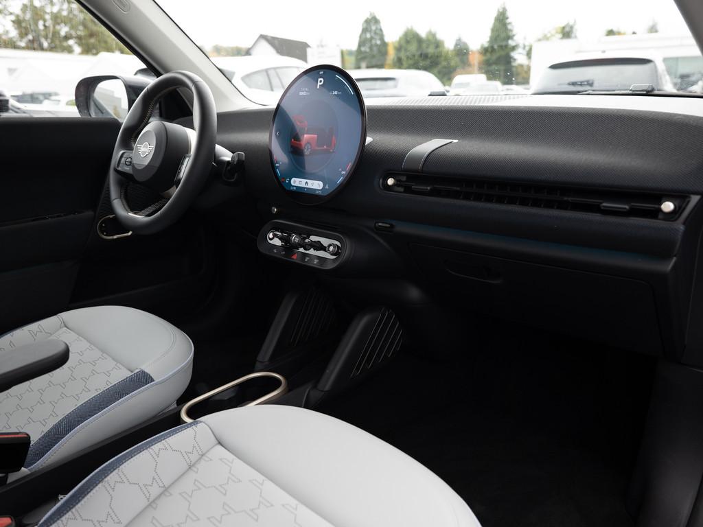 MINI Cooper E Classic