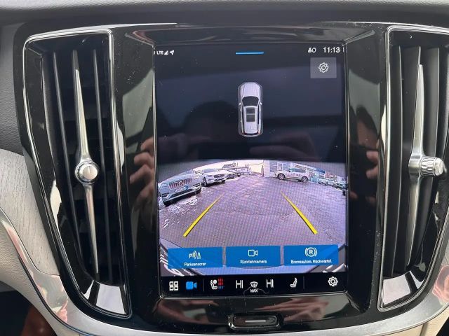 Volvo V60 AWD Plus T6