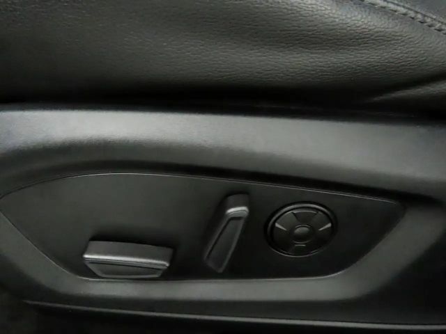 Ford Explorer Plug in Hybrid ST Line