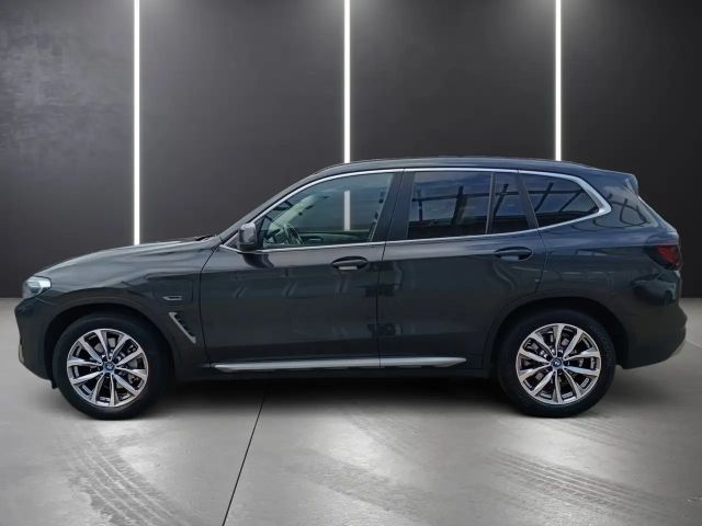 BMW X3 xDrive30e